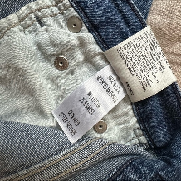 Citizens of Humanity “Rocket Crop” jeans in medium blue in size 26. - Picture 5 of 7